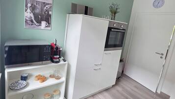 Micro-ondas, cooktop, lava-louças