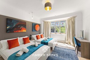 5 bedrooms, iron/ironing board, WiFi, bed sheets