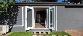 Cozy 1-Bedroom Retreat in the Heart of Langford