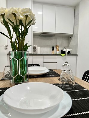 Four à micro-ondes, un four