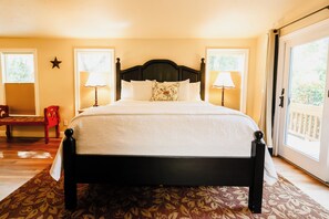 In-room safe, desk, iron/ironing board, free WiFi