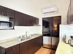Microwave, stovetop