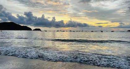 2-bedroom condo in beautiful Playa Del Coco. 5 minute walk to beach