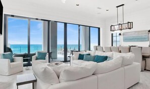 บ้านพัก, หลายเตียง (Sea La Vie at Eleanor Beach) | บริเวณนั่งเล่น