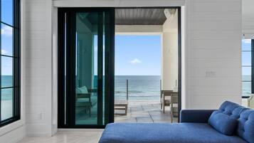 House, Multiple Beds (Sea La Vie at Eleanor Beach) | Living area