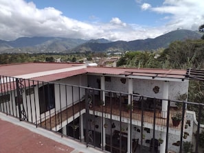Exterior - La Capitania de San Pedro (Antigua Guatemala)