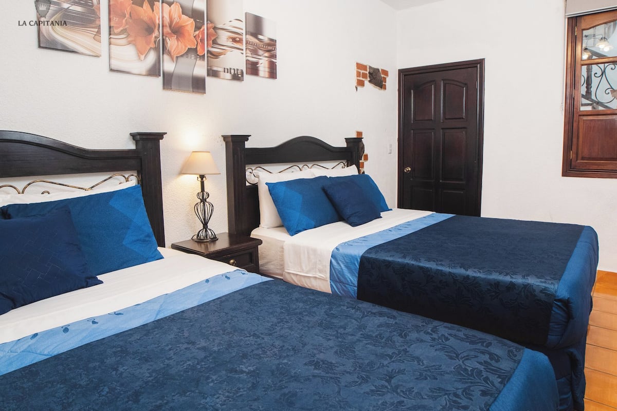 Habitación doble Confort | Ropa de cama de alta calidad, edredón y decoración personalizada