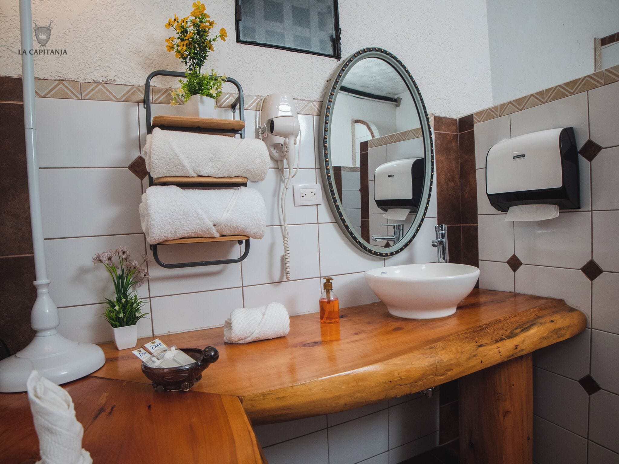 Family Room, Patio, Garden View | Bathroom