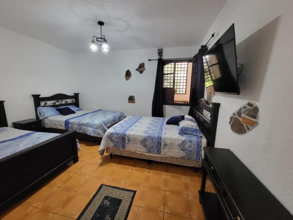 Sengetøy av topp kvalitet, dundyner og individuelt dekorert