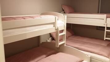 2 chambres, fer et planche Ă repasser, Wi-Fi, draps fournis