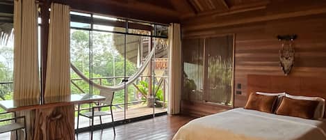 Classic Suite, Balcony, Garden View | In-room safe, free WiFi