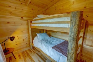 3 habitaciones, escritorio, wifi y ropa de cama 