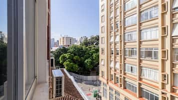 Basic Apartment | Interior