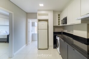 Apartment | Private kitchen | Cookware/dishes/utensils