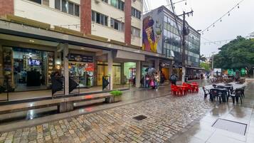 Departamento básico | Restaurante al aire libre