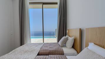 11 bedrooms, in-room safe, blackout curtains, iron/ironing board