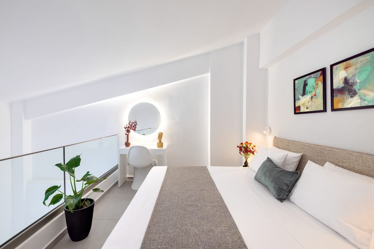 Apartment, 1 Bedroom, Smoking, Pool Access | 4 bedrooms, individually furnished, soundproofing, iron/ironing board