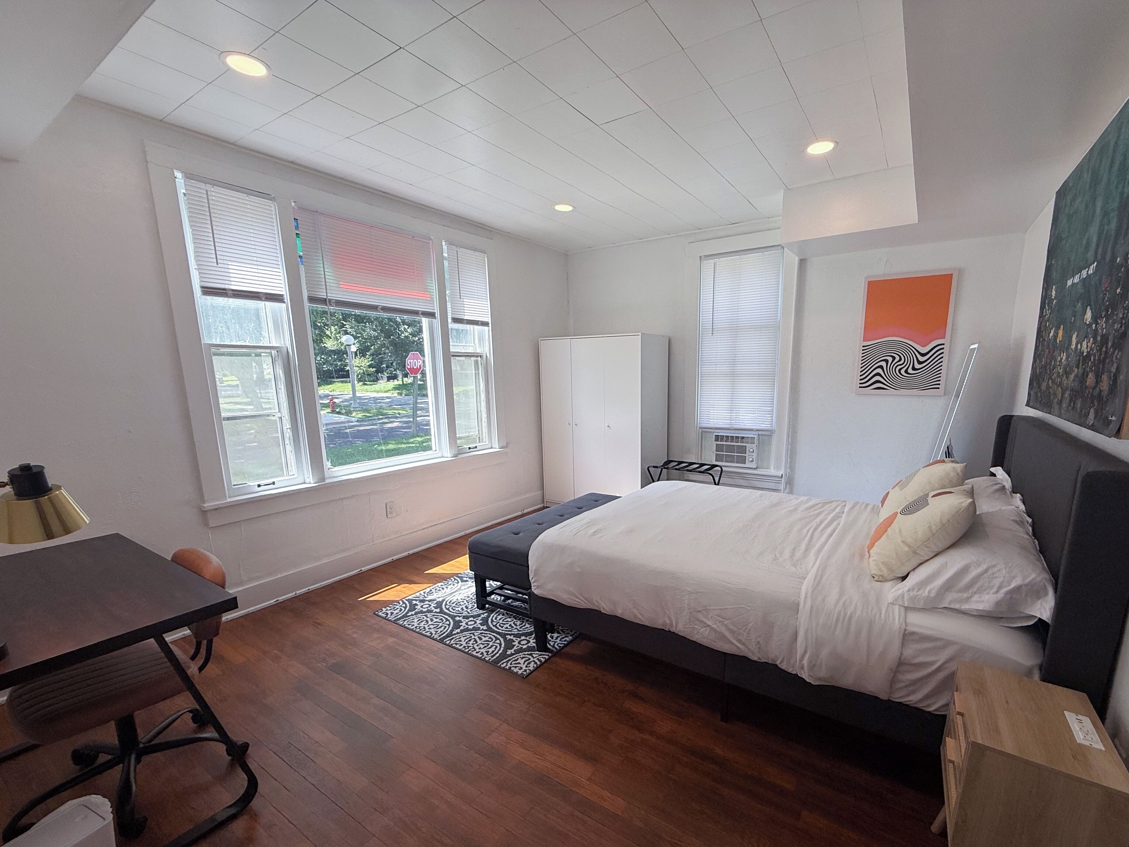 2 chambres, bureau, fer et planche à repasser, Wi-Fi gratuit