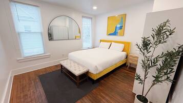 Una scrivania, ferro/asse da stiro, Wi-Fi gratuito, lenzuola