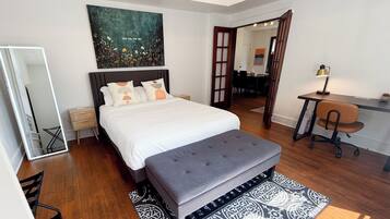 Desk, iron/ironing board, free WiFi, bed sheets