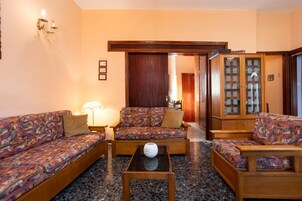 House | 2 bedrooms, Internet