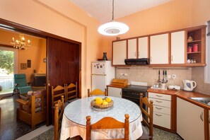 House | 2 bedrooms, Internet - Pylos Sunset Retreat With Panoramic Sea Views (Pylos-Nestoras)