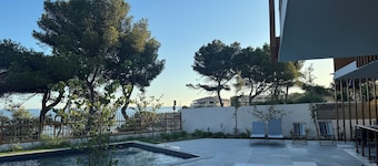 La Corniche Bleue T3 with Rooftop Exceptional Sea View