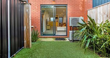 Modern Townhouse 2Bedrooms