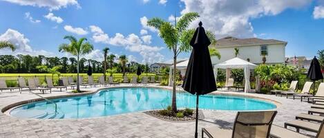 Udendørs pool, opvarmet pool