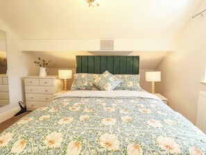 3 bedrooms, individually decorated, individually furnished, free WiFi