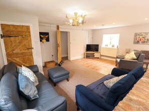 Living area - Wood Farm Cottage (Boston)