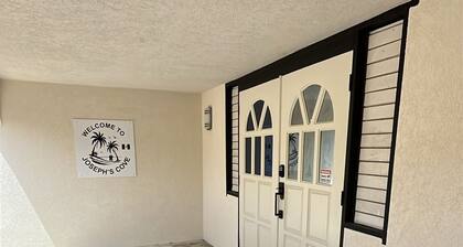 Welcome to your island escape! 3-Bedroom apartment steps away from the Beach!