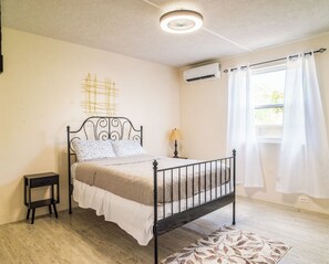 3 bedrooms, iron/ironing board, WiFi, bed sheets - Welcome to your island escape! 3-Bedroom apartment steps away from the Beach! (Christ Church)