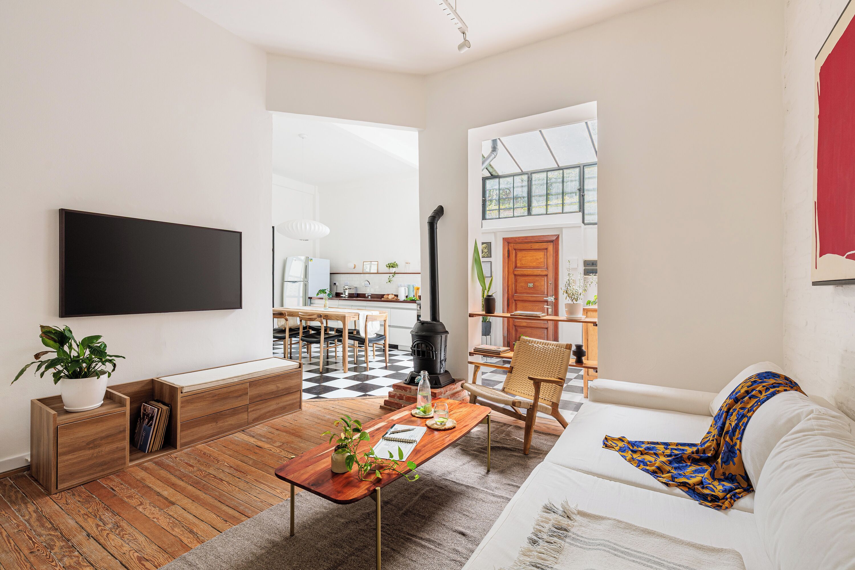 Apartment, 2 Bedrooms, Patio, Courtyard View | Living area