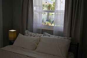 2 chambres, fer et planche à repasser, lit parapluie, Wi-Fi gratuit