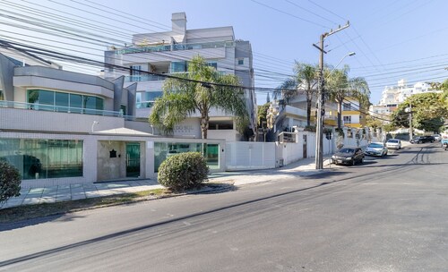 2 Bedroom Apartment With Barbecue Cts0203