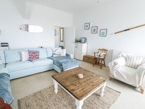 Living area - Lady of the Lake Suite (Holyhead)