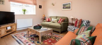 Wall Cottage in Coldstream, Scottish Borders - sleeping 4 guests in 2 bedrooms