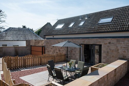 Wall Cottage in Coldstream, Scottish Borders - sleeping 4 guests in 2 bedrooms