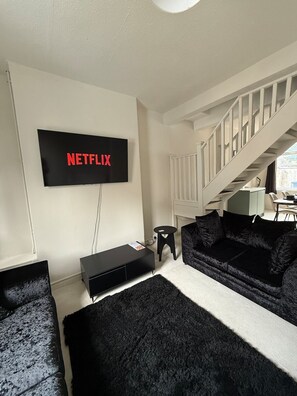 Living area - Luxury home - long stays welcome (North East Lincolnshire)