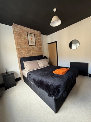 Room - Luxury home - long stays welcome (North East Lincolnshire)