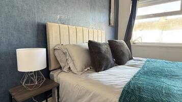 3 bedrooms, free WiFi, bed sheets