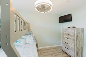 2 chambres, fer et planche à repasser, accès au Wi-Fi (inclus)