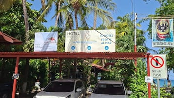 Halaman properti