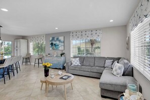 TV, DVD player - Seashell Escape (marathon)