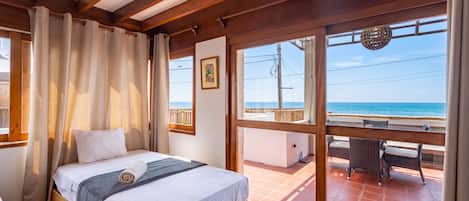 Chambre Quadruple Classique, vue mer