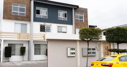 105 - Prague Apts 3 pax Consulate USA *Parking*