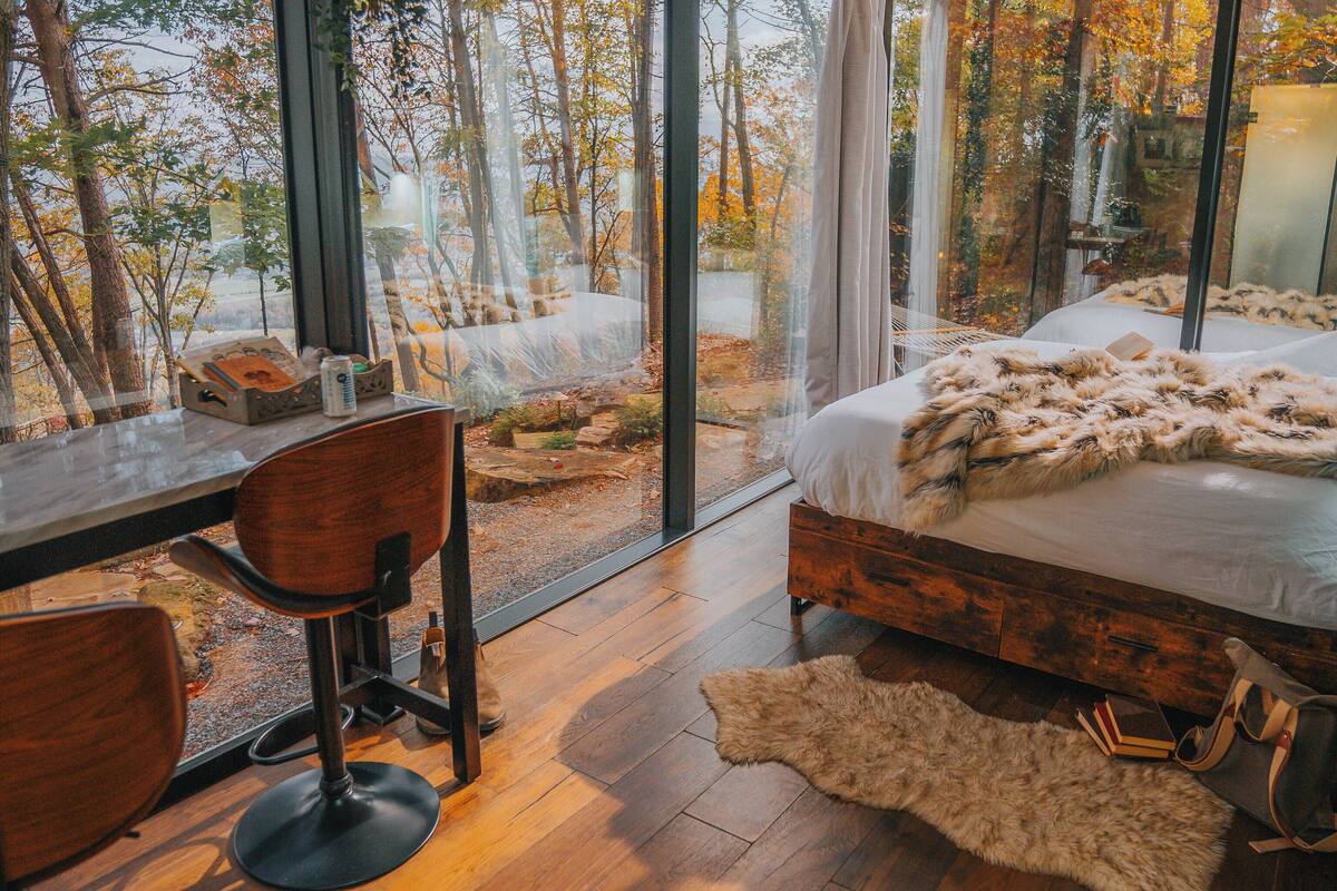 Cabin, 1 Queen Bed, Non Smoking, Valley View | Free WiFi