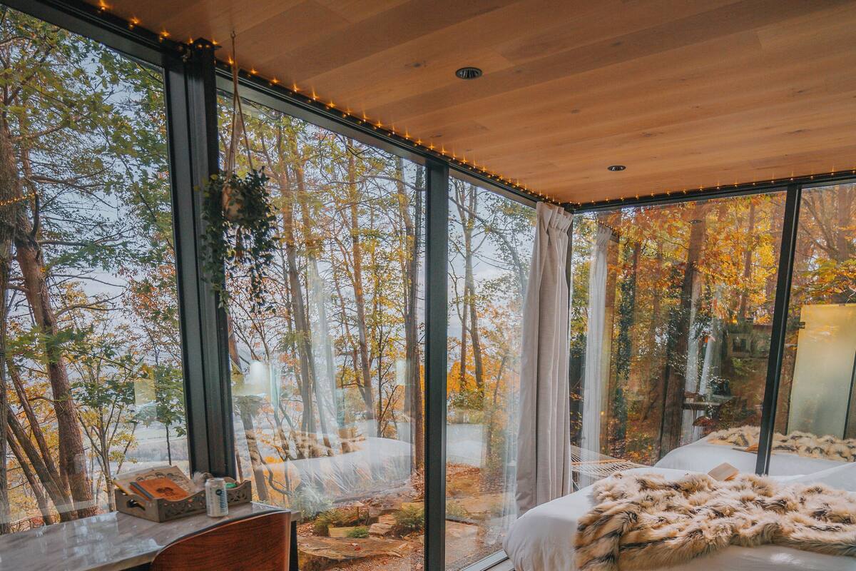 Cabin, 1 Queen Bed, Non Smoking, Valley View | Free WiFi