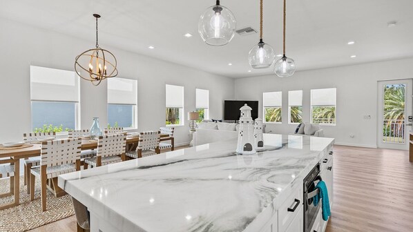 Unclassified image, 1 of 50, button